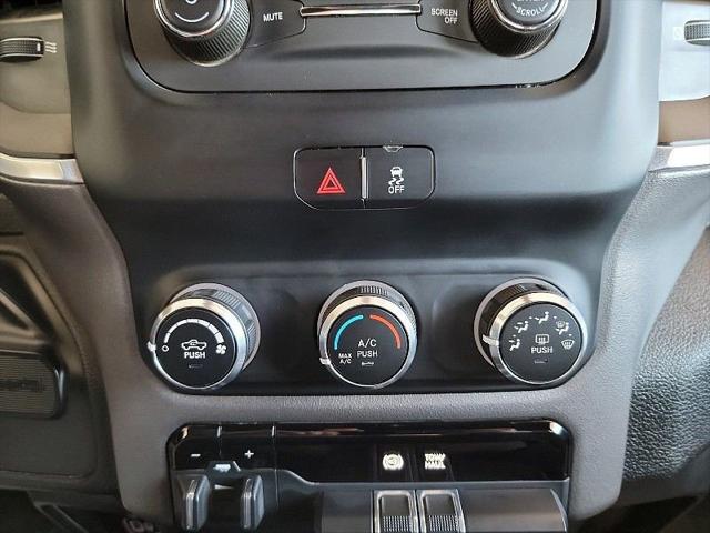 2021 Ram 3500 Big Horn Crew Cab 4x4 8' Box