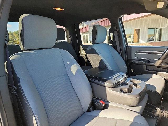 2021 Ram 3500 Big Horn Crew Cab 4x4 8' Box
