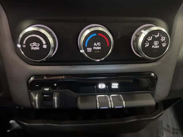 2021 Ram 3500 Big Horn Crew Cab 4x4 8' Box
