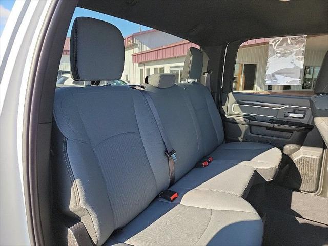 2021 Ram 3500 Big Horn Crew Cab 4x4 8' Box