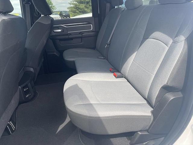 2021 Ram 3500 Big Horn Crew Cab 4x4 8' Box