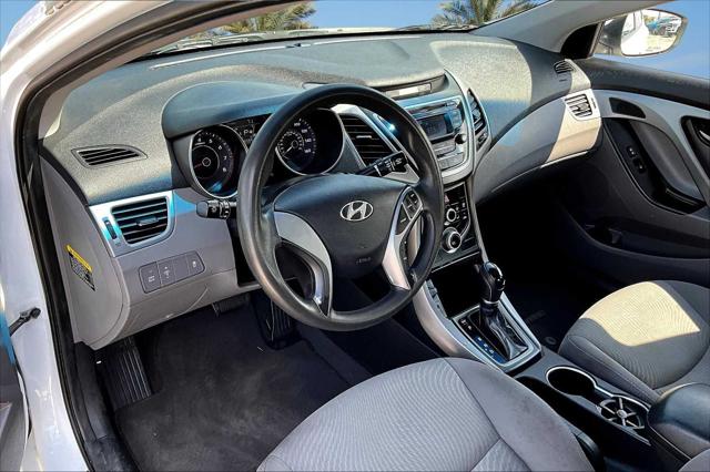 2016 Hyundai Elantra SE 2016 Hyundai Elantra SE