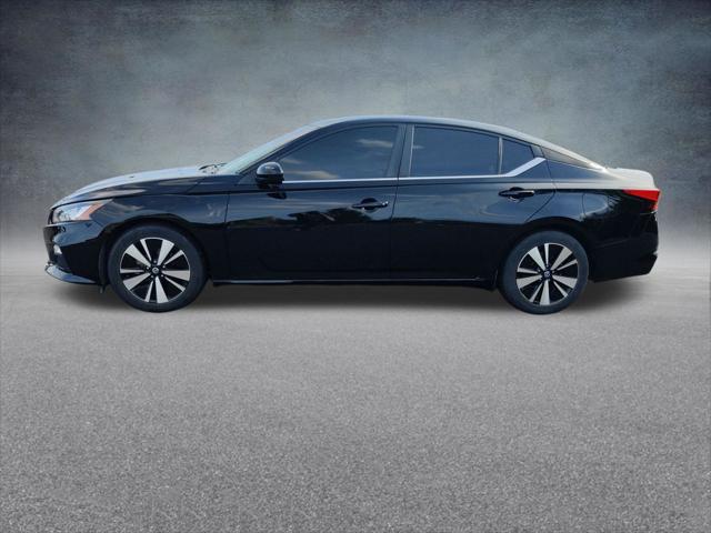 2022 Nissan Altima SR FWD