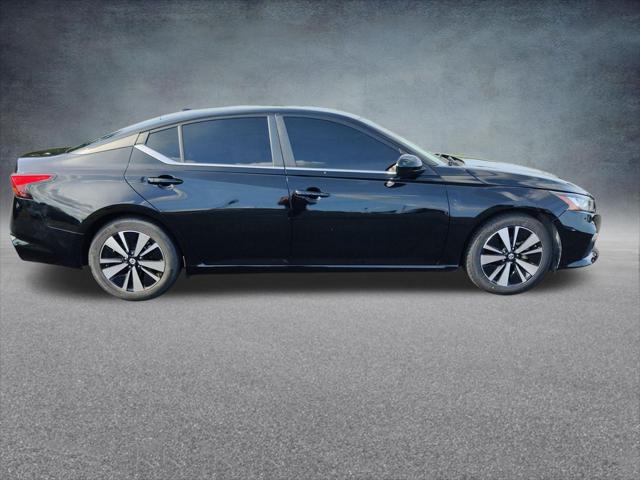 2022 Nissan Altima SR FWD