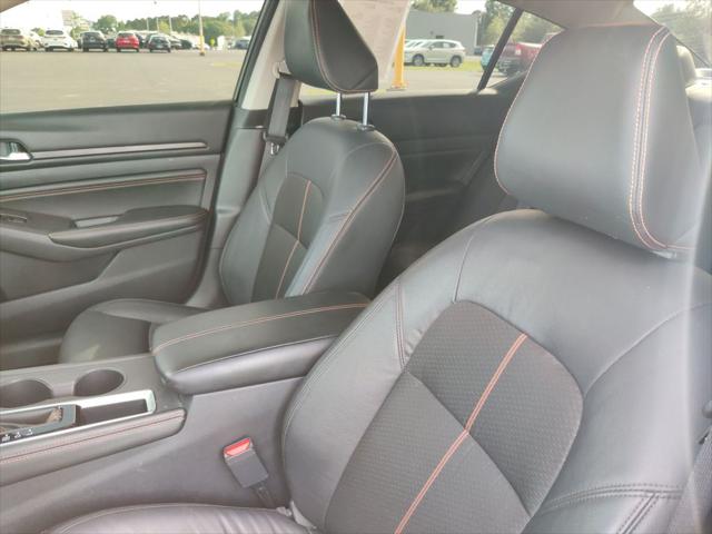2022 Nissan Altima SR FWD