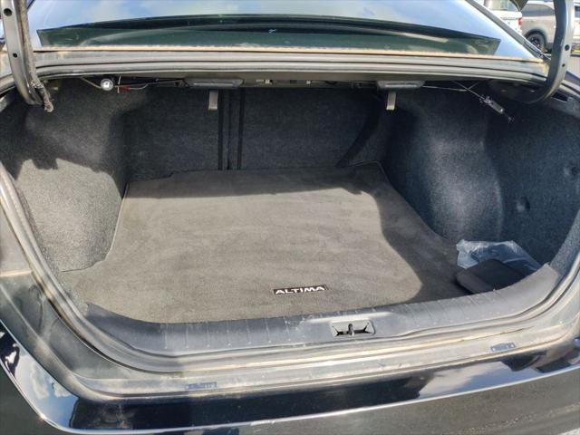 2022 Nissan Altima SR FWD