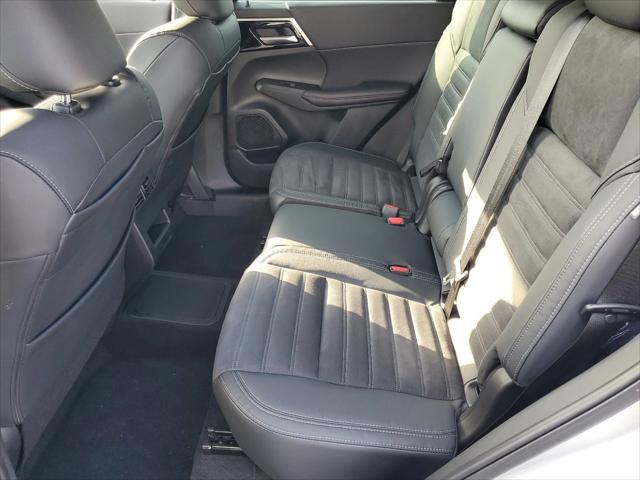 2023 Mitsubishi Outlander PHEV SE S-AWC