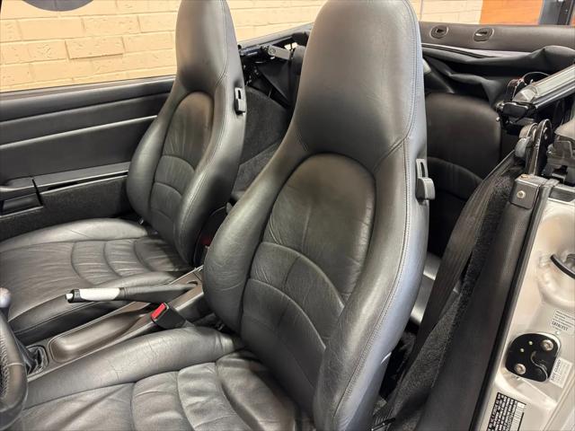 1998 Porsche 911 Carrera