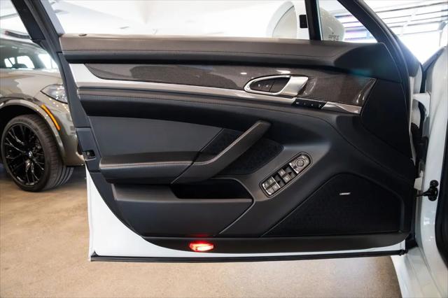 2013 Porsche Panamera GTS