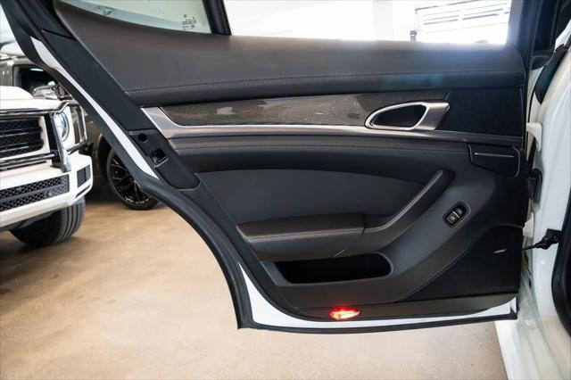 2013 Porsche Panamera GTS