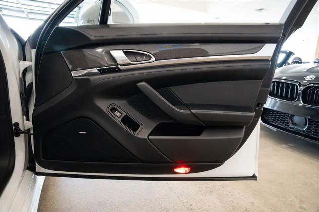 2013 Porsche Panamera GTS
