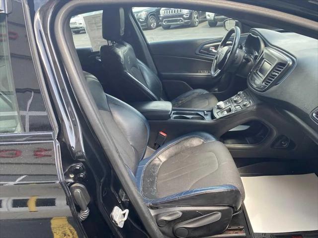 2015 Chrysler 200 S