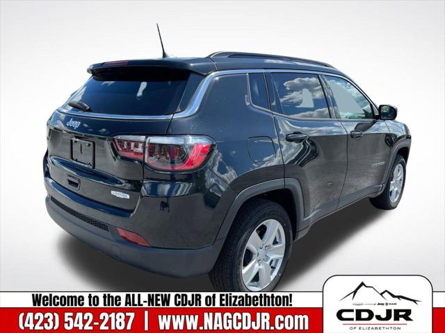 2022 Jeep Compass COMPASS LATITUDE 4X4