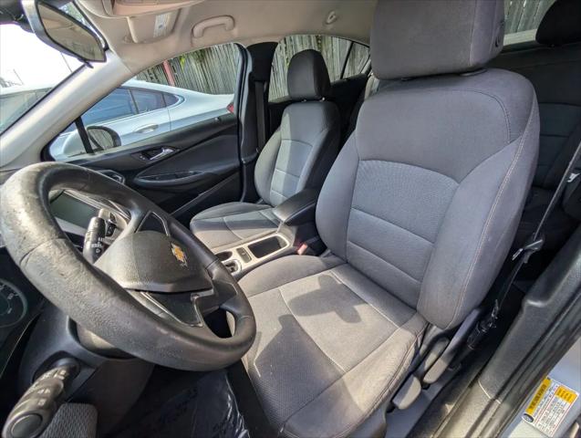 2018 Chevrolet Cruze LS Auto