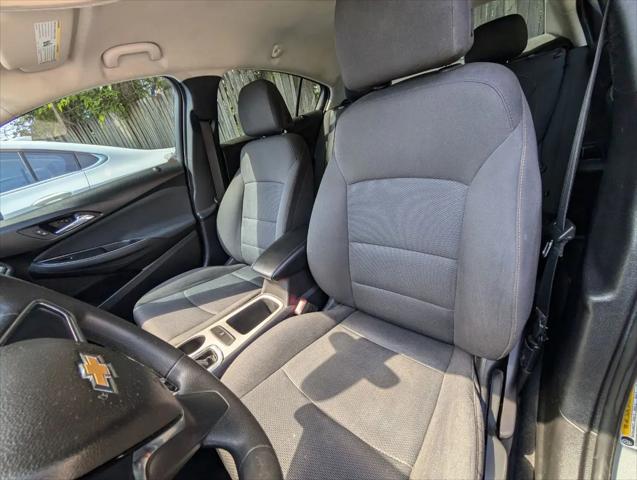 2018 Chevrolet Cruze LS Auto