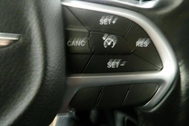 2017 Chrysler 200 Touring