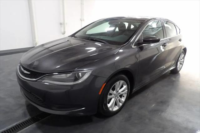2017 Chrysler 200 Touring
