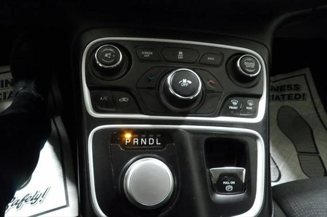 2017 Chrysler 200 Touring