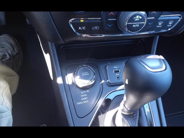 2023 Jeep Cherokee Altitude Lux 4x4