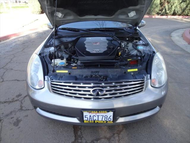 2003 INFINITI G35 Coupe w/Leather