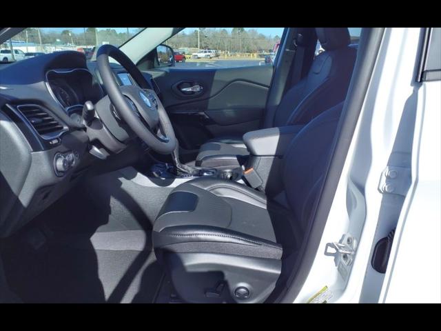 2023 Jeep Cherokee Altitude Lux 4x4