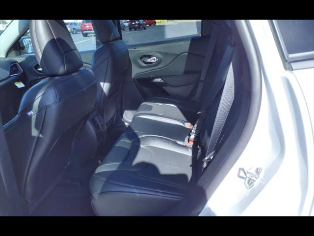 2023 Jeep Cherokee Altitude Lux 4x4