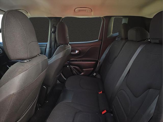 2017 Jeep Renegade Altitude FWD