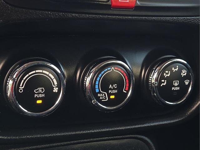 2017 Jeep Renegade Altitude FWD