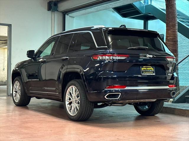 2023 Jeep Grand Cherokee GRAND CHEROKEE SUMMIT 4X2