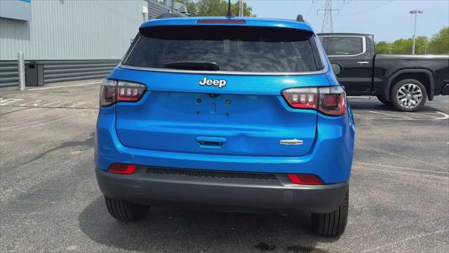 2022 Jeep Compass Latitude FWD