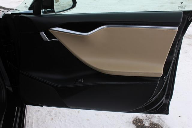 2016 Tesla Model S P90D