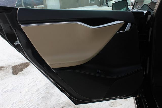 2016 Tesla Model S P90D