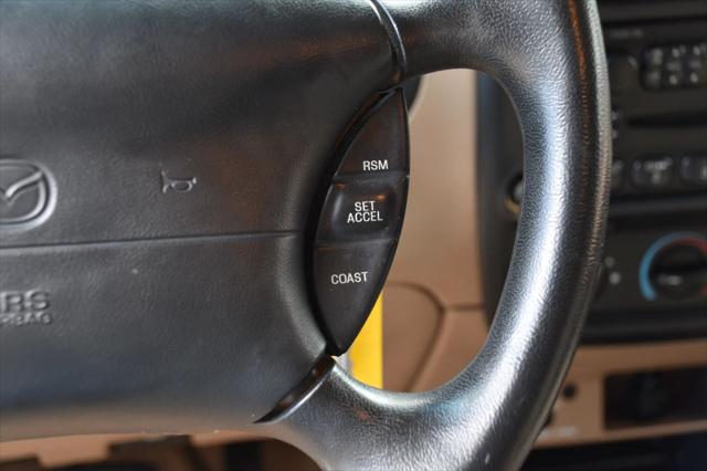 2000 Mazda 300 SE