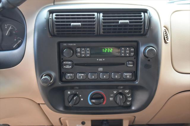 2000 Mazda 300 SE