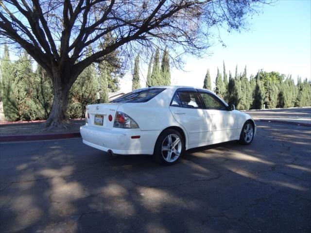 2002 Lexus IS 300 Base 4dr Sedan