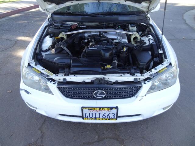 2002 Lexus IS 300 Base 4dr Sedan