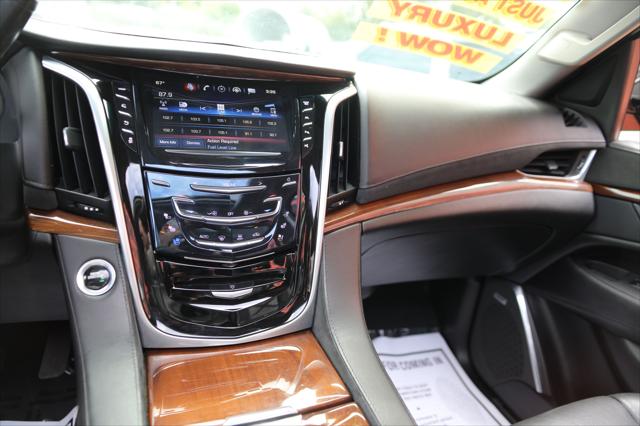 2019 Cadillac Escalade ESV Luxury