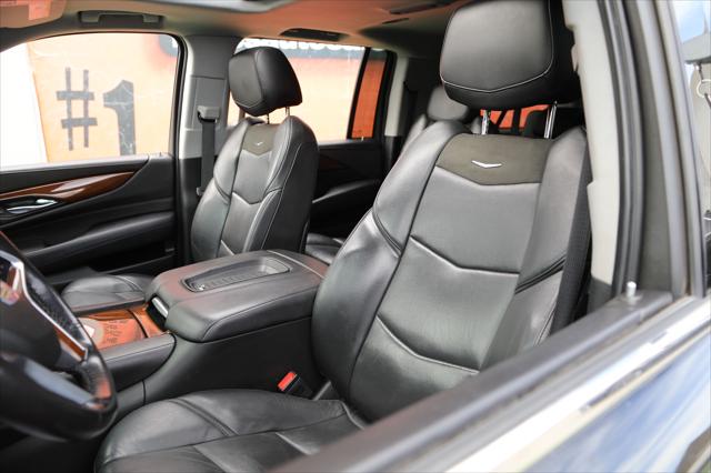 2019 Cadillac Escalade ESV Luxury