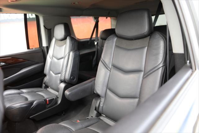 2019 Cadillac Escalade ESV Luxury