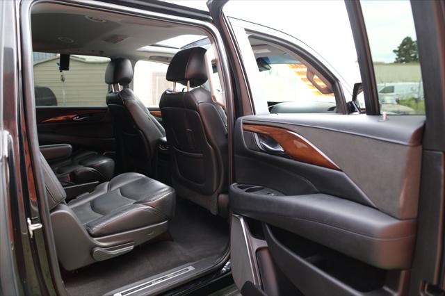 2019 Cadillac Escalade ESV Luxury