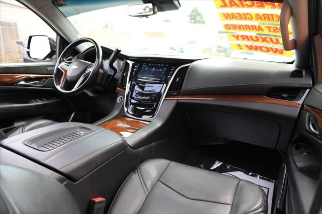 2019 Cadillac Escalade ESV Luxury