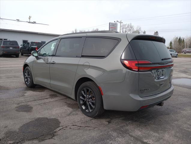 2021 Chrysler Pacifica Limited AWD