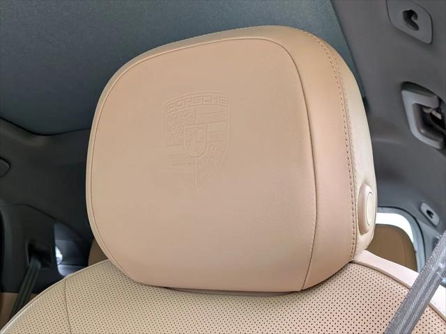 2022 Porsche Cayenne Platinum Edition