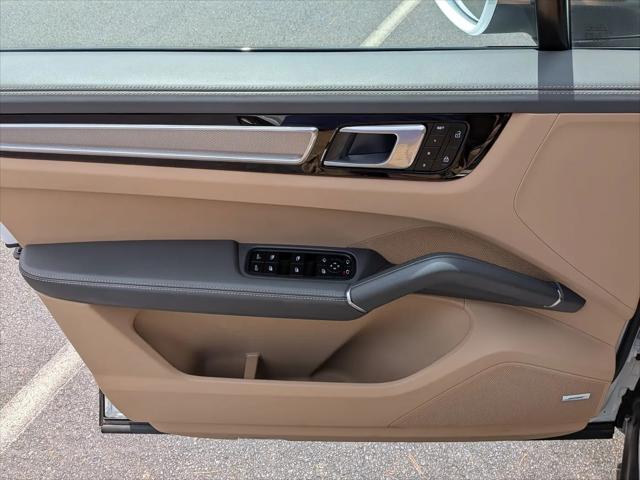 2022 Porsche Cayenne Platinum Edition