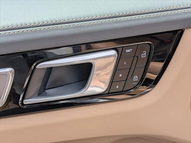 2022 Porsche Cayenne Platinum Edition