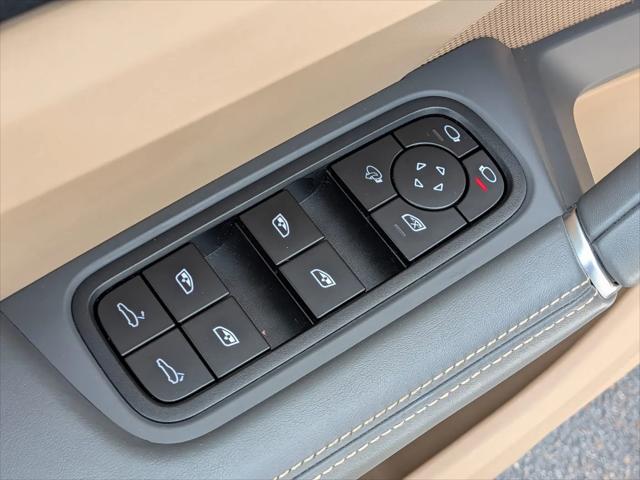2022 Porsche Cayenne Platinum Edition