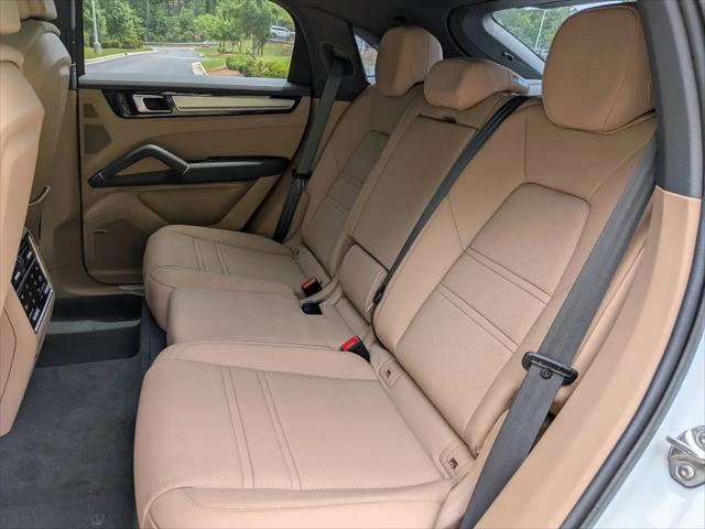 2022 Porsche Cayenne Platinum Edition