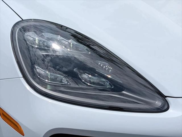 2022 Porsche Cayenne Platinum Edition