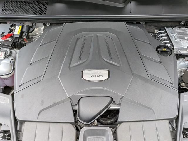 2022 Porsche Cayenne Platinum Edition