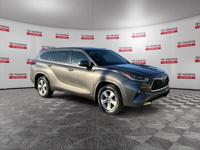 2021 Toyota Highlander LE